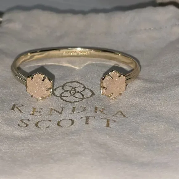 Kendra Scott Arden Peach Drusy And Gold Station Cuff Bracelet - Picture 2 of 2